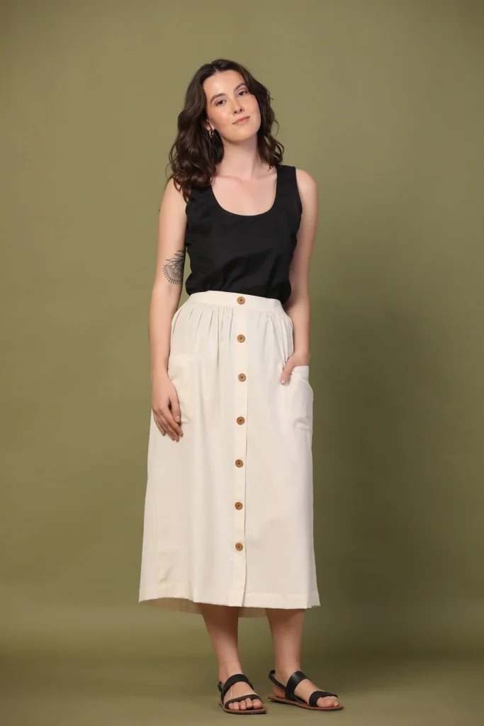 What Defines a “Petite Linen Skirt”